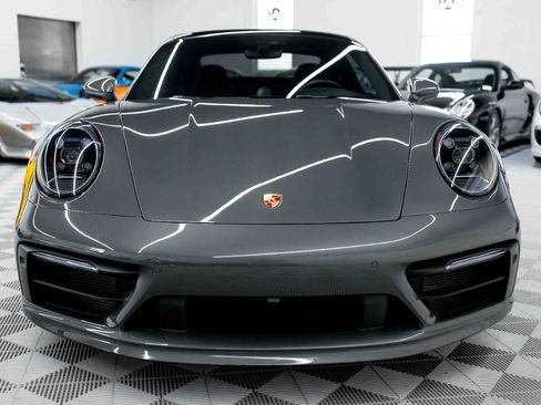 Used 2020 Porsche 911 Carrera S RWD image 4