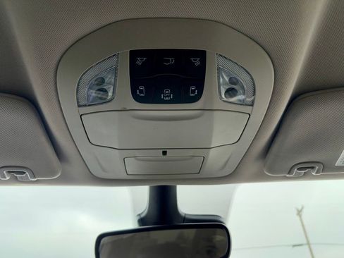 Used 2024 Chrysler Pacifica Touring-L FWD image 20
