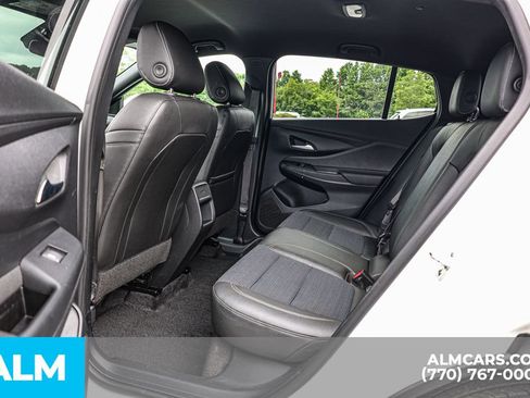 Used 2025 Buick Envista Preferred FWD image 19