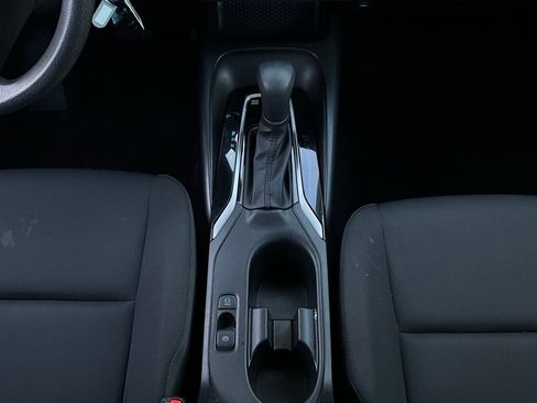 Used 2025 Toyota Corolla LE image 14