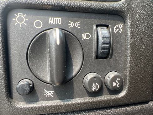 Used 2012 Chevrolet Colorado LT image 19