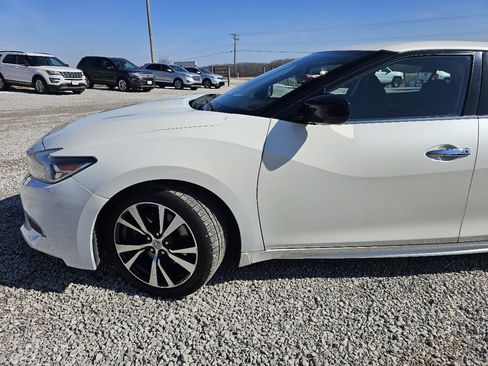 Used 2017 Nissan Maxima 3.5 S image 4