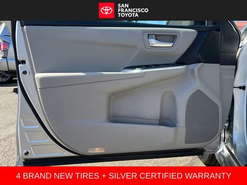 Certified 2017 Toyota Camry LE FWD image 33