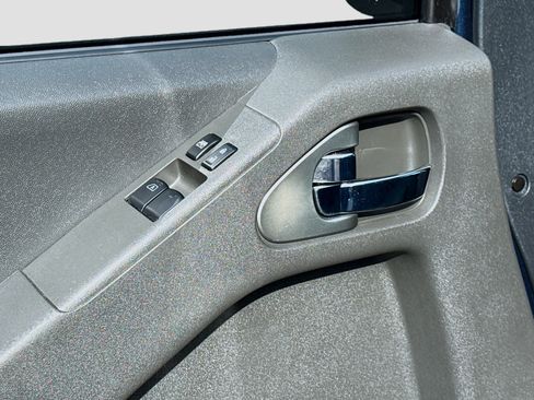 Used 2020 Nissan Frontier SV RWD image 21