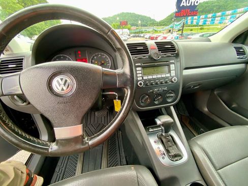 Used 2009 Volkswagen Jetta SE FWD image 15