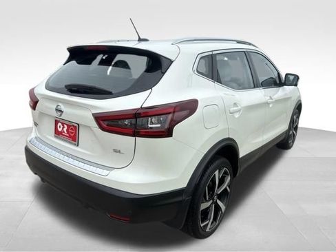Used 2022 Nissan Rogue Sport SL FWD image 9