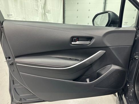 Used 2025 Toyota Corolla SE image 8