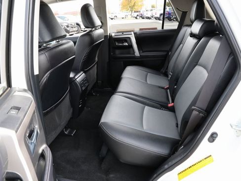 Used 2018 Toyota 4Runner SR5 Premium image 20