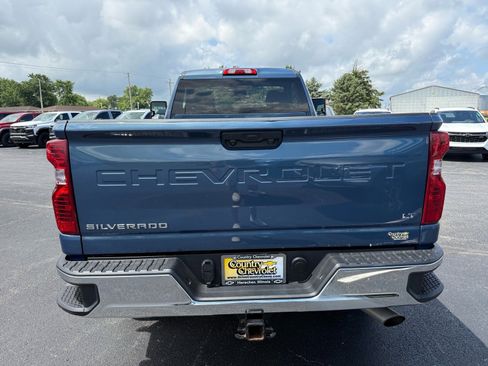 Used 2025 Chevrolet Silverado 3500 LT AWD/4WD image 4
