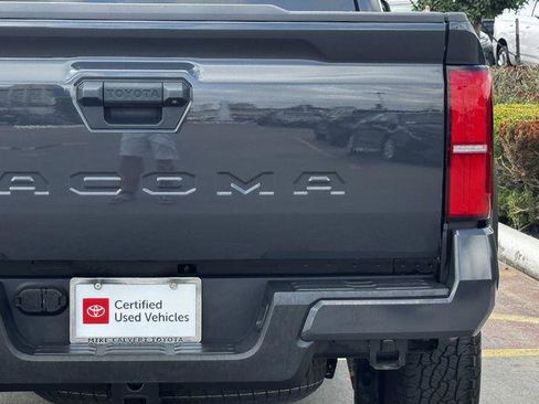 Certified 2024 Toyota Tacoma TRD Off-Road image 9