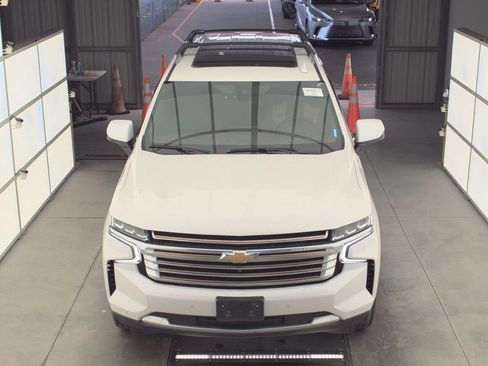 Used 2021 Chevrolet Tahoe High Country image 2