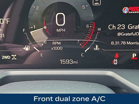 Used 2024 GMC Acadia AT4 AWD/4WD image 6
