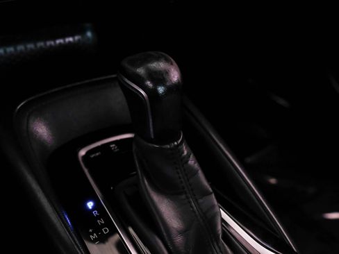 Used 2020 Toyota Corolla SE FWD image 24