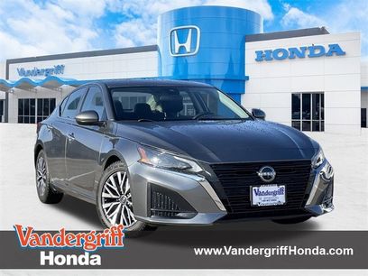 Used 2023 Nissan Altima 2.5 SV