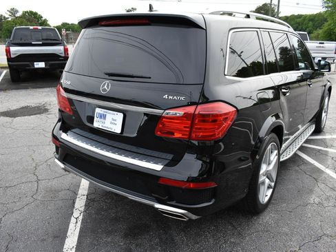 Used 2016 Mercedes-Benz GL 550 4MATIC image 6