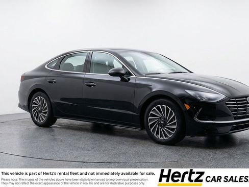 Used 2025 Hyundai Sonata SEL FWD image 1