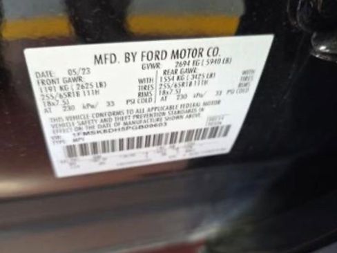 Used 2023 Ford Explorer XLT image 10