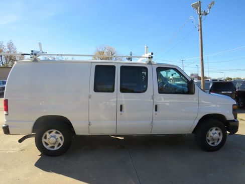 Used 2008 Ford E-250 and Econoline 250 E-250 image 11