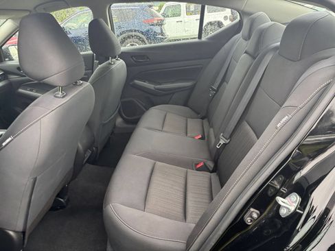 Used 2025 Nissan Altima 2.5 SV FWD image 27