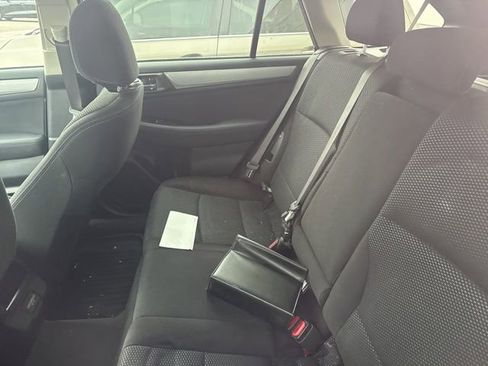 Used 2018 Subaru Outback 2.5i Premium image 7