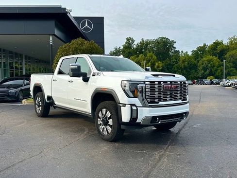 Used 2024 GMC Sierra 2500 Denali w/ Denali Reserve Package AWD/4WD image 1