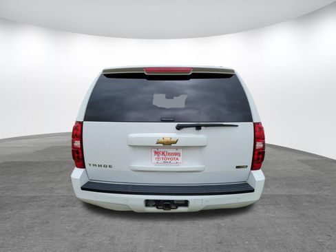 Used 2007 Chevrolet Tahoe LTZ w/ LTZ Preferred Equipment Group RWD image 6