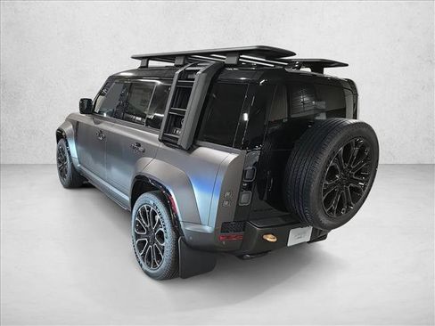 New 2026 Land Rover Defender 110 OCTA image 7