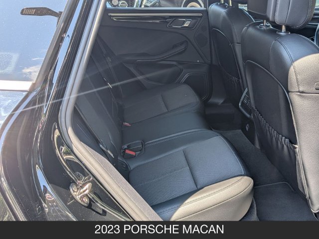Used 2023 Porsche Macan AWD/4WD image 27