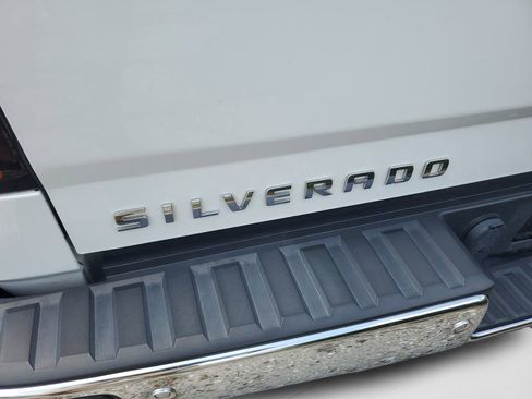 Used 2018 Chevrolet Silverado 1500 LT w/ All Star Edition image 5