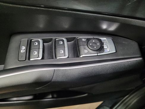 Used 2023 Kia Sorento LX image 27