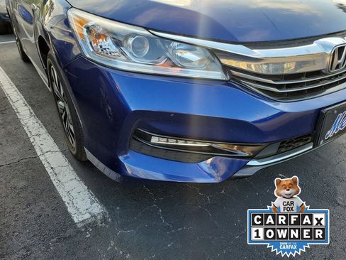 Used 2017 Honda Accord Hybrid Sedan image 7