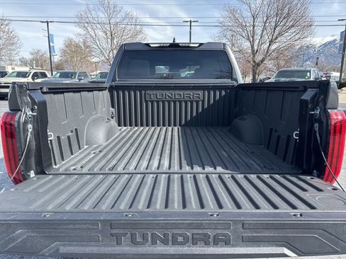 Used 2025 Toyota Tundra SR5 w/ SR5 Convenience Package AWD/4WD image 12