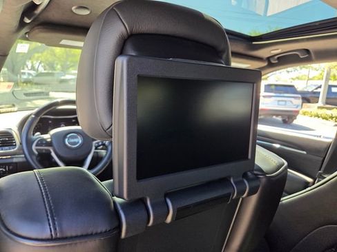 Used 2016 Jeep Grand Cherokee Summit w/ Platinum Series Group image 26