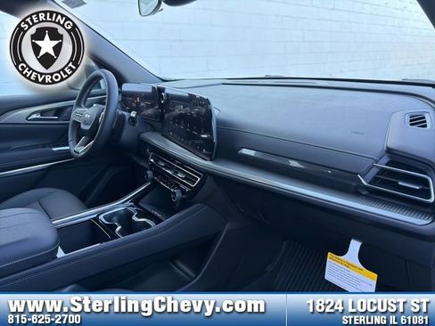 New 2026 Chevrolet Traverse LT w/ Sun and Wheel Package image 11