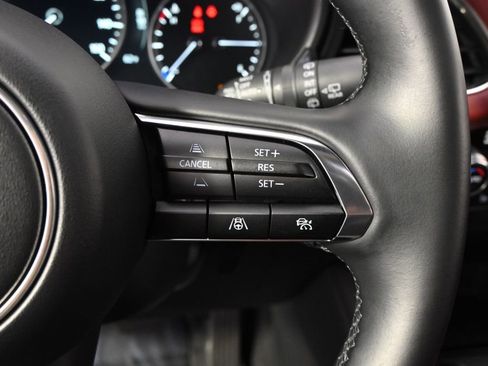 Used 2025 MAZDA MAZDA3 Hatchback w/Premium Plus Pkg image 35