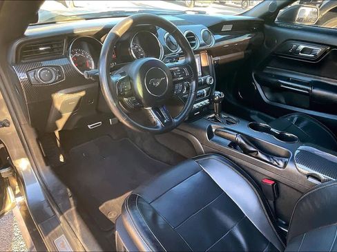 Used 2017 Ford Mustang GT Premium image 13