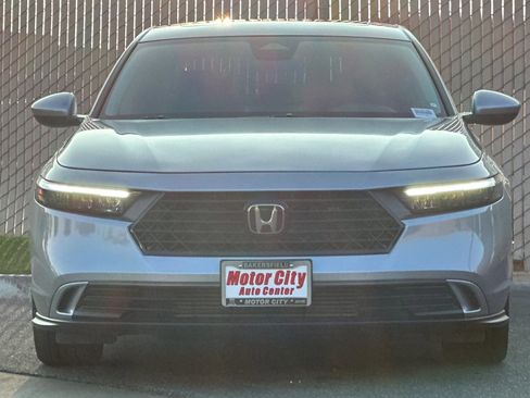 Used 2023 Honda Accord EX image 9