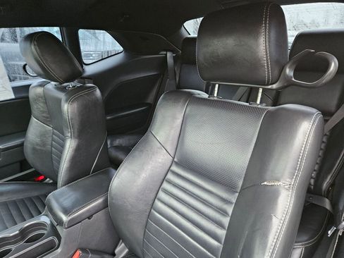 Used 2009 Dodge Challenger R/T image 11