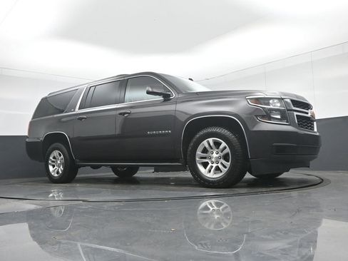 Used 2018 Chevrolet Suburban LT AWD/4WD image 65