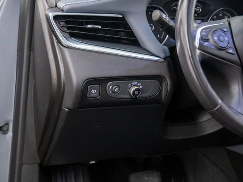 Used 2019 Buick Enclave Essence w/ LPO, Sport Appearance Package image 19