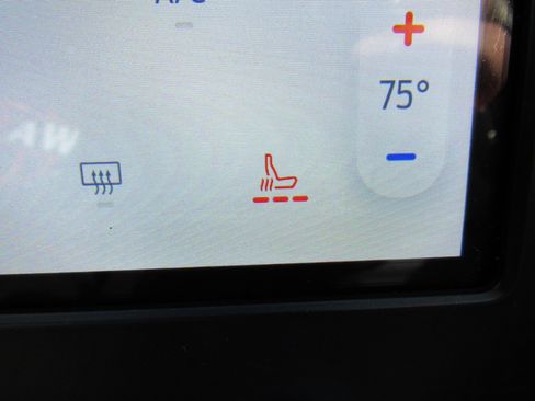 Used 2024 Ford Edge SEL w/ Sport Appearance Package image 18