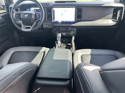 Used 2024 Ford Bronco Big Bend image 17