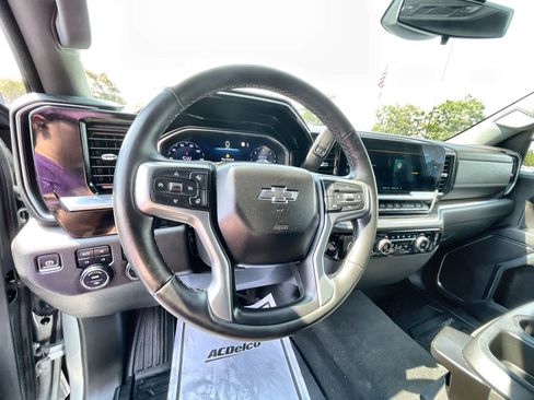 Used 2023 Chevrolet Silverado 1500 RST image 10