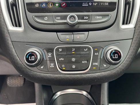 Used 2024 Chevrolet Malibu LT FWD image 28