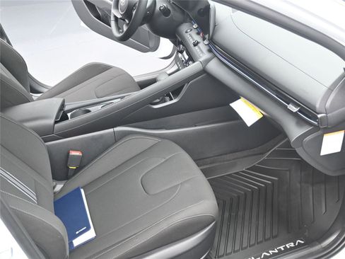 New 2026 Hyundai Elantra Sport image 9