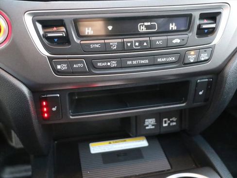 Used 2022 Honda Pilot Special Edition image 23