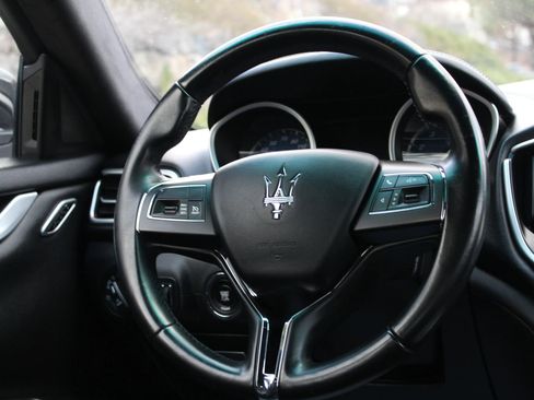 Used 2016 Maserati Ghibli S Q4 AWD/4WD image 20