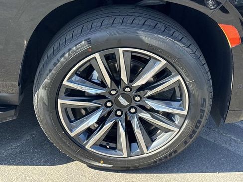 Used 2023 Cadillac Escalade Sport AWD/4WD image 38