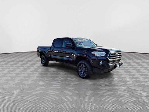 Used 2022 Toyota Tacoma SR5 image 2