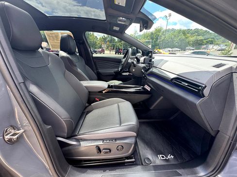 Used 2024 Volkswagen ID.4 S image 18